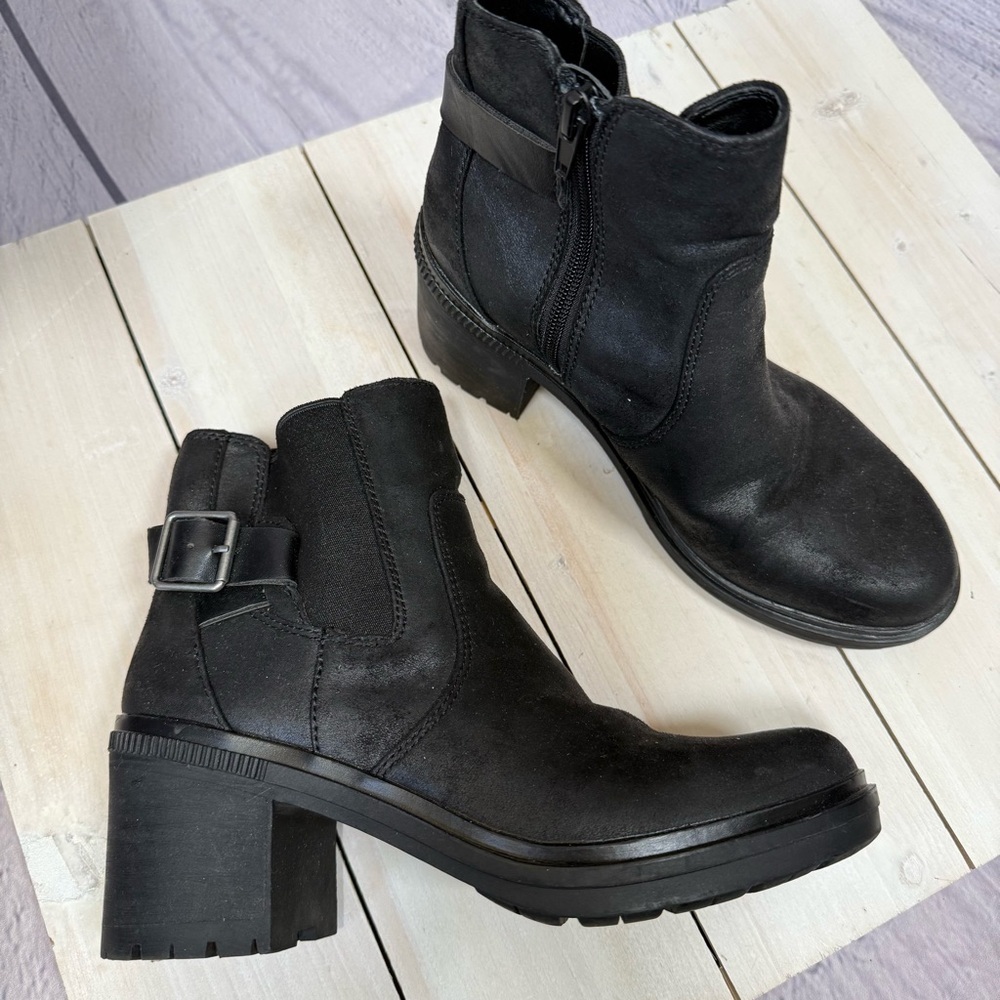 B By Bullboxer Woman’s Ankle Booties Size 7 black